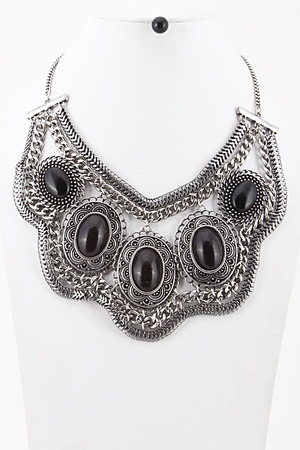 Oval Snake Stone Collar Necklace 5IBH14